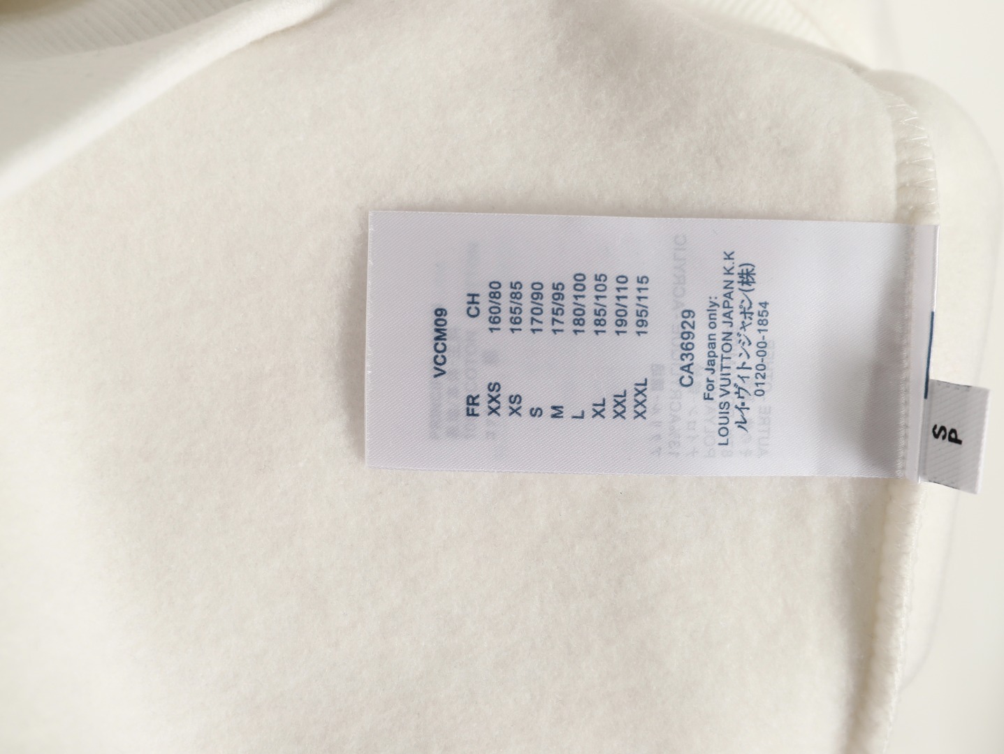 Louis Vuitton - Image 11