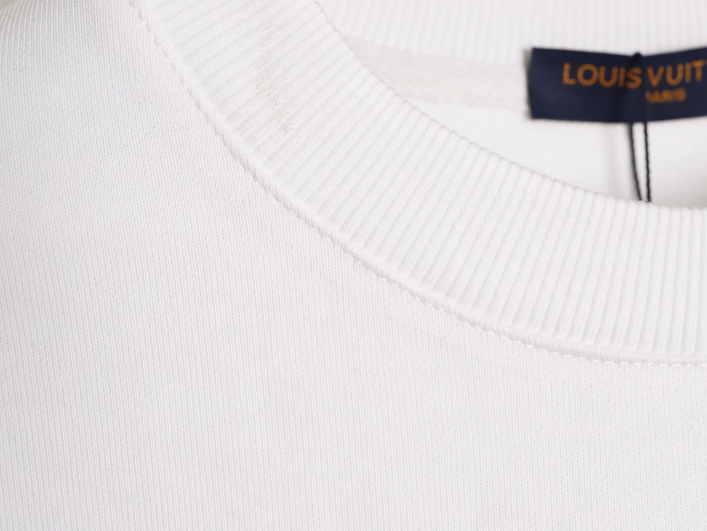 Louis Vuitton - Image 8