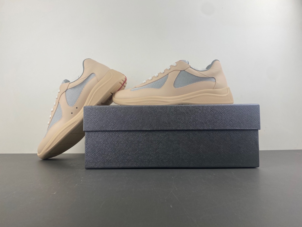 Prada - Image 5