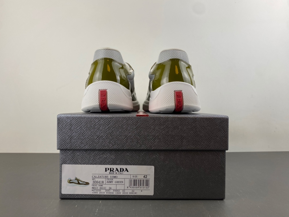 Prada - Image 10