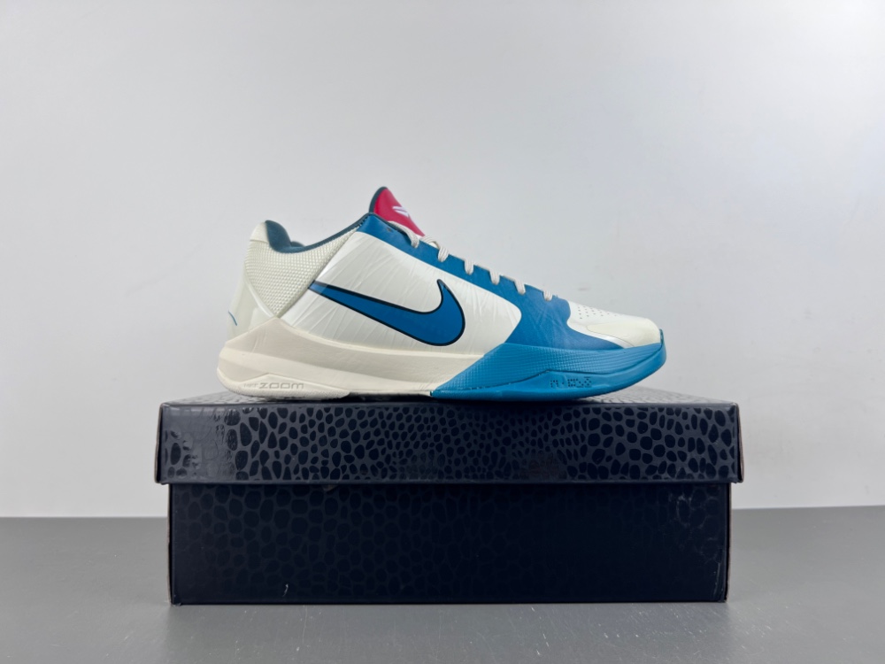 Caitlin Clark x Nike Kobe 5 Protro “Coconut Milk/Bright Spruce” - Image 15