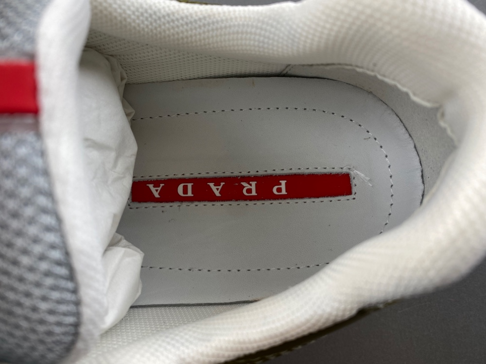 Prada - Image 15