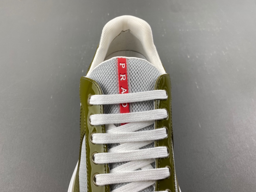 Prada - Image 16