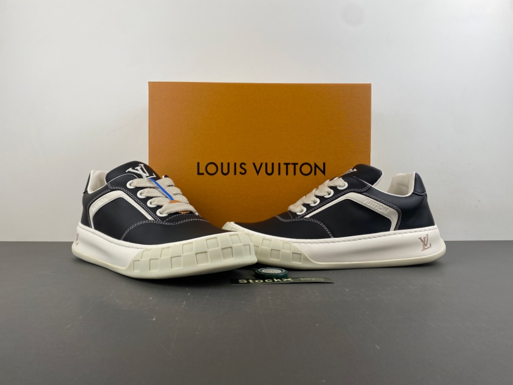 Louis Vuitton - Image 7